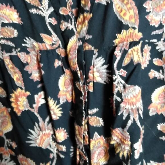 Cafe Marrakesh top   - Picture 3 of 6